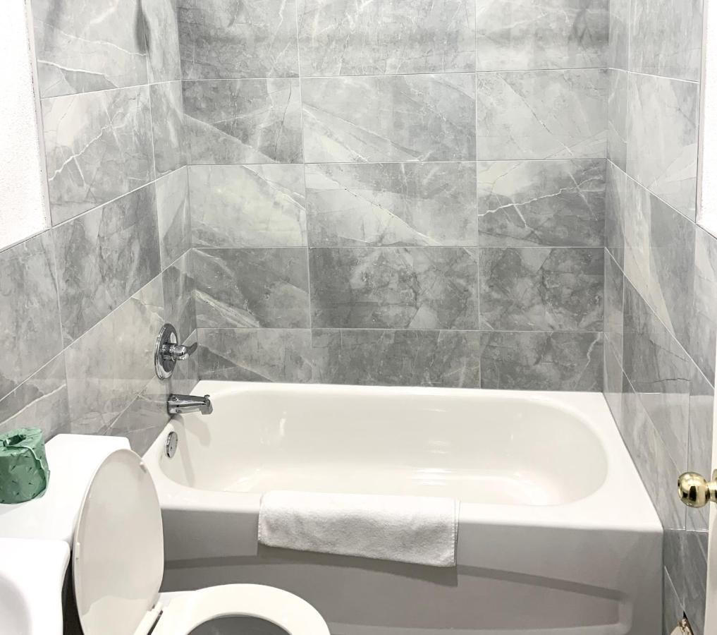 Bestway Motel ウィンザー エクステリア 写真